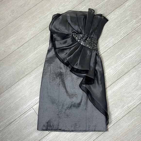 Betsy & Adam Strapless Mini Embellished Dress in Gunmetal Grey Silver Size 8 - Picture 4 of 14